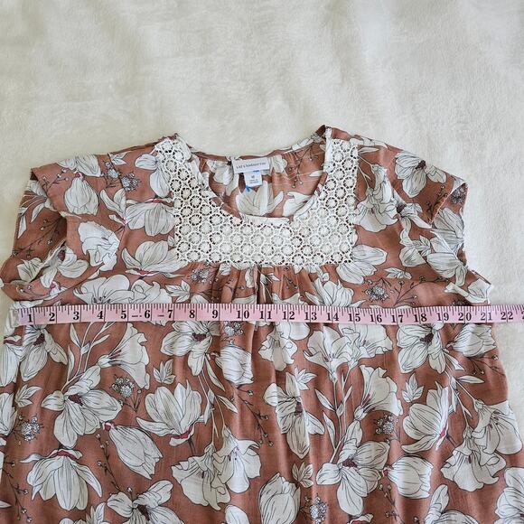 Liz Claiborne Women’s Blouse Size M Rayon Blend Made in Vietnam - Picture 4 of 7